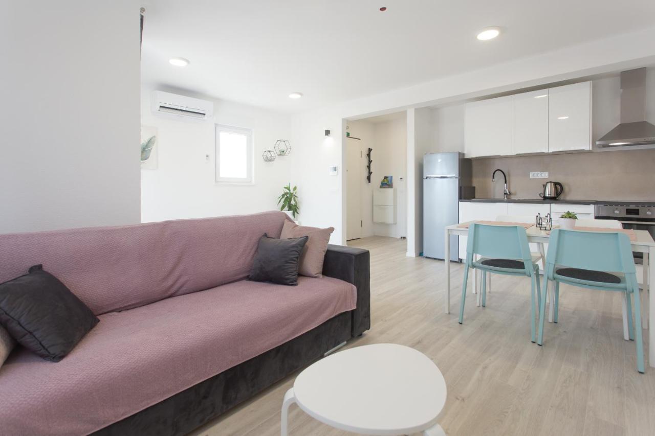 Apartamento Delminium Kaštela Exterior foto