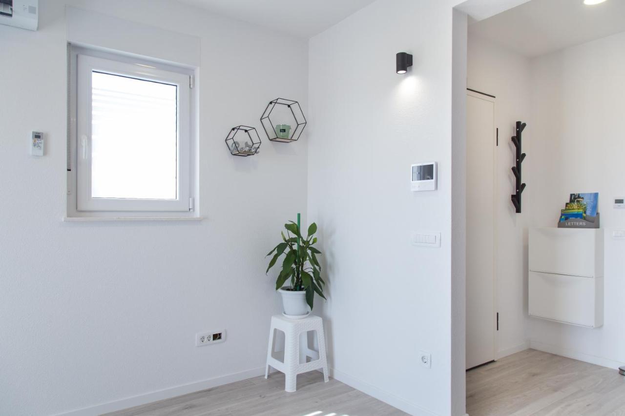 Apartamento Delminium Kaštela Exterior foto